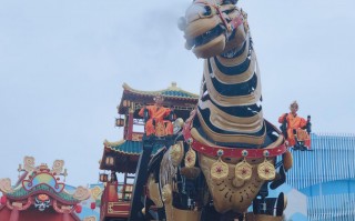 巨鹰科技 “大连智造”巨型仿生机械巨兽在全球惊艳亮相