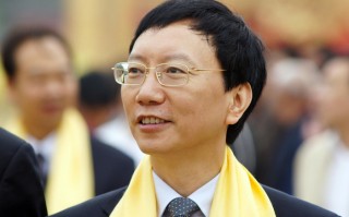 宏宇通科技 “隐形大佬”张征宇资本沉浮录 1998年推出第一台PDA，取名“商务通”